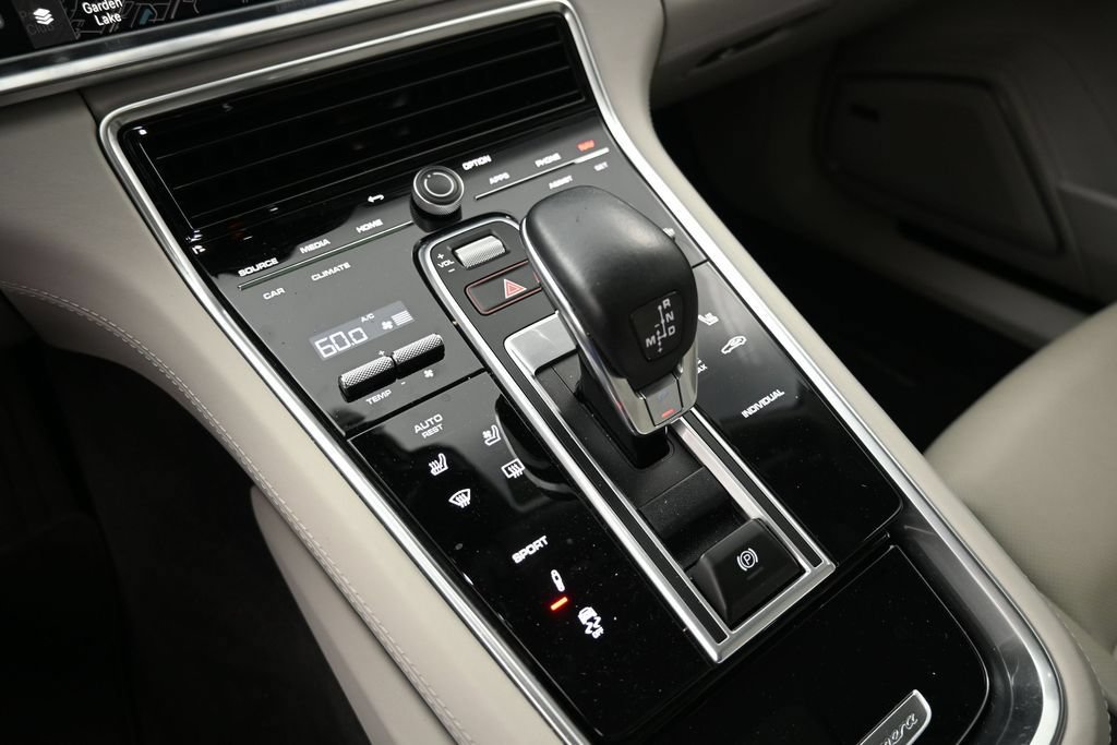 Certified 2023 Porsche Panamera Platinum Edition RWD image 22