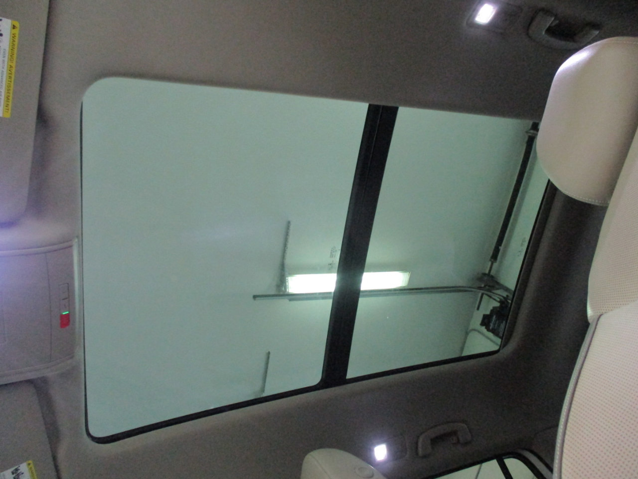 Used 2021 Volkswagen Atlas SEL Premium image 9