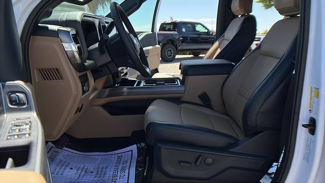 New 2026 Ford F250 Lariat w/ Black Appearance Package AWD/4WD image 18