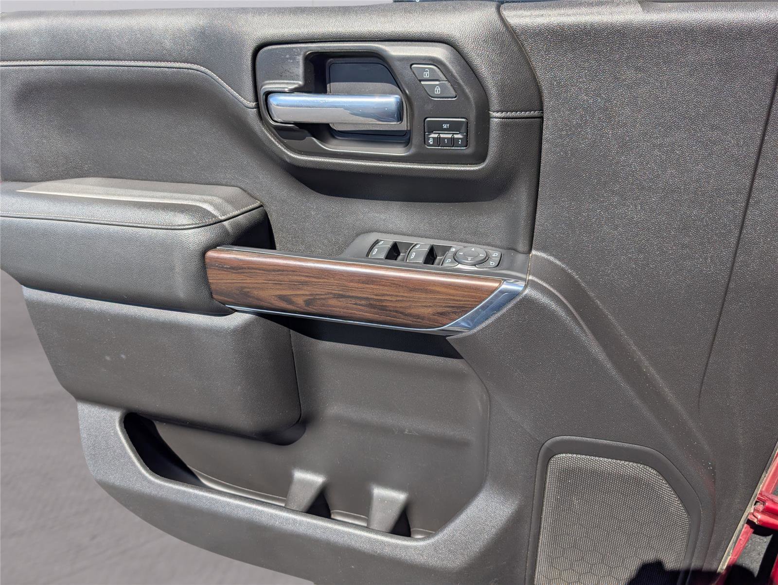 Used 2021 GMC Sierra 1500 SLT w/ SLT Premium Package image 16