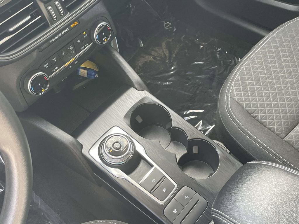 Certified 2025 Ford Escape Active image 17