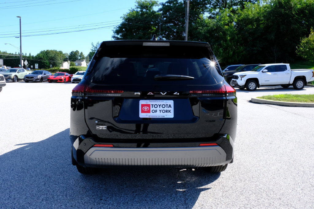 New 2026 Toyota RAV4 XSE w/ Panoramic Sun Roof Package AWD/4WD image 4