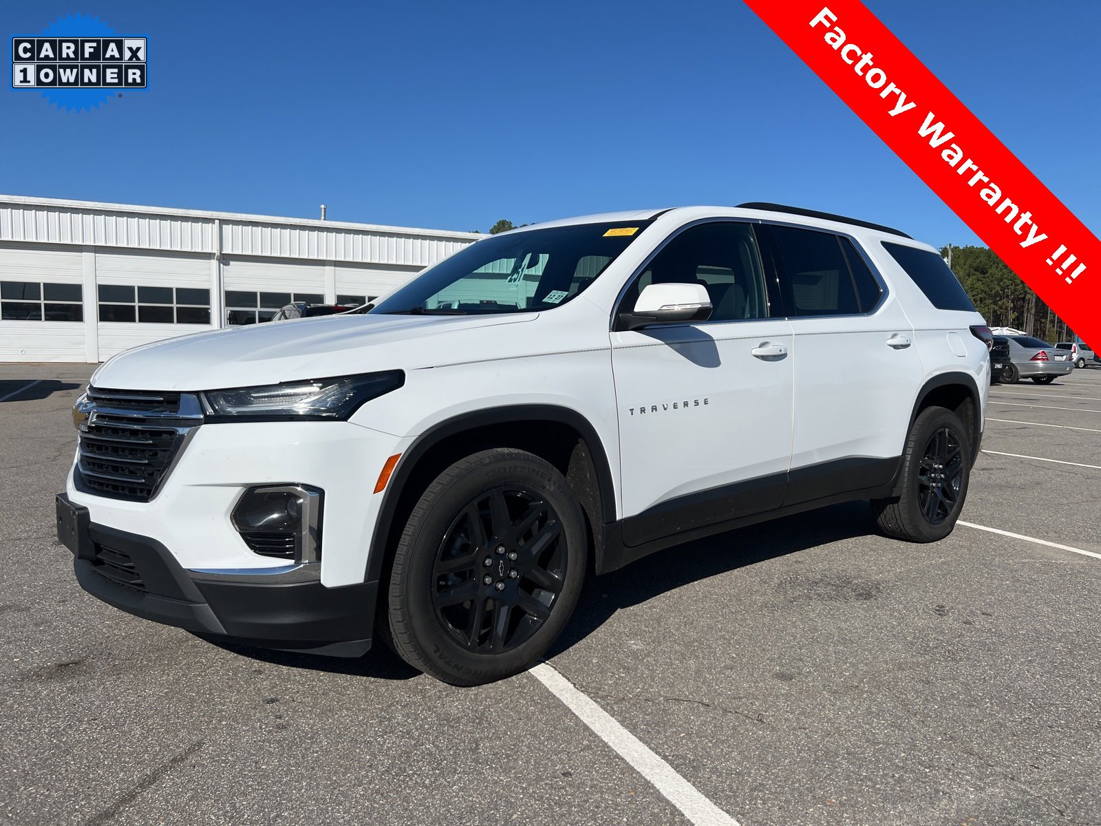 Used 2023 Chevrolet Traverse LT