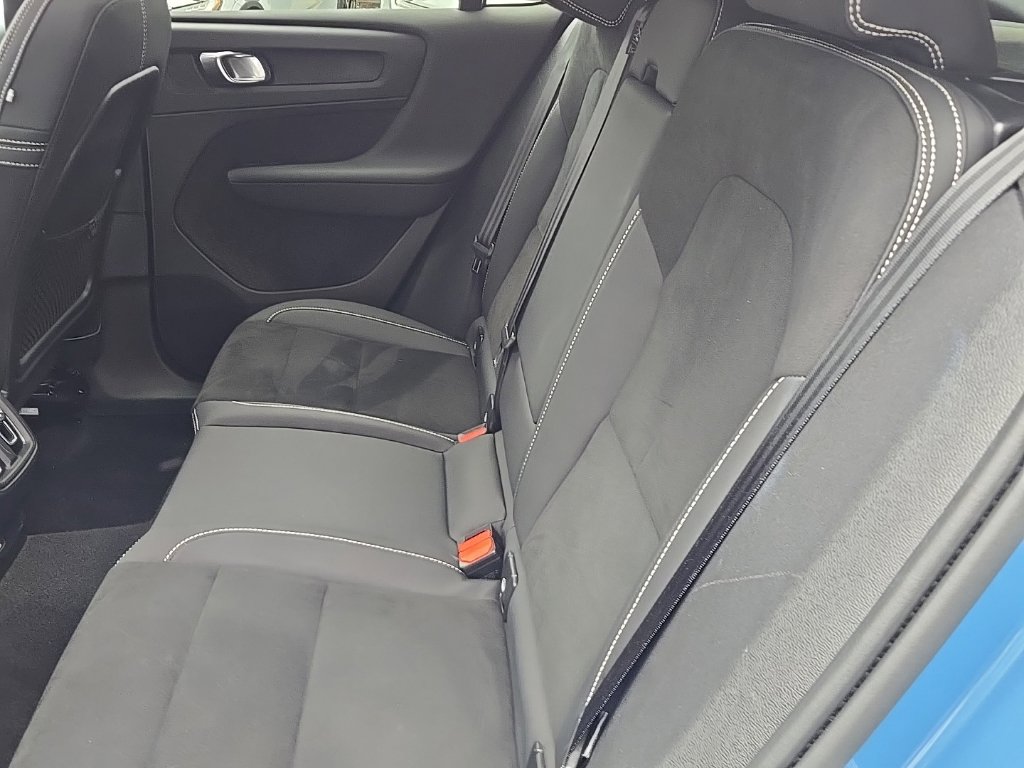 Certified 2023 Volvo C40 P8 Recharge Plus AWD/4WD image 13