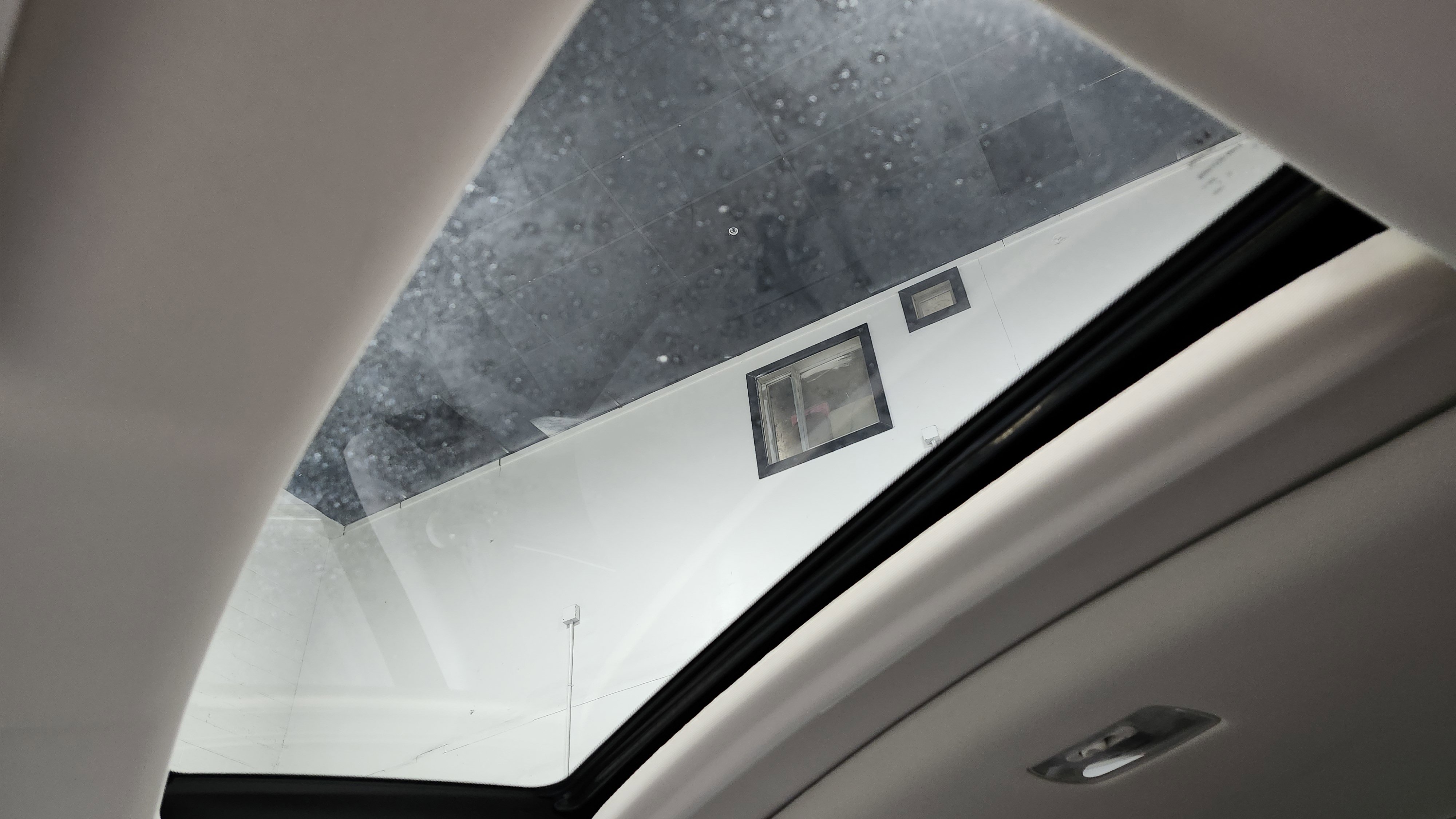 Used 2016 Honda CR-V EX image 2