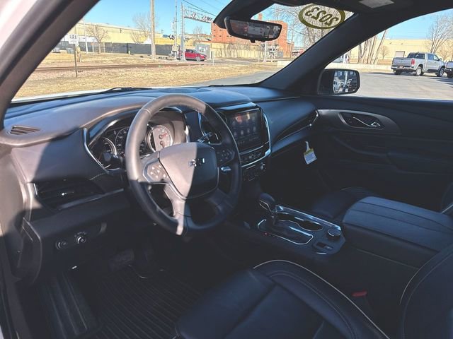 Used 2023 Chevrolet Traverse Premier w/ Redline Edition image 10