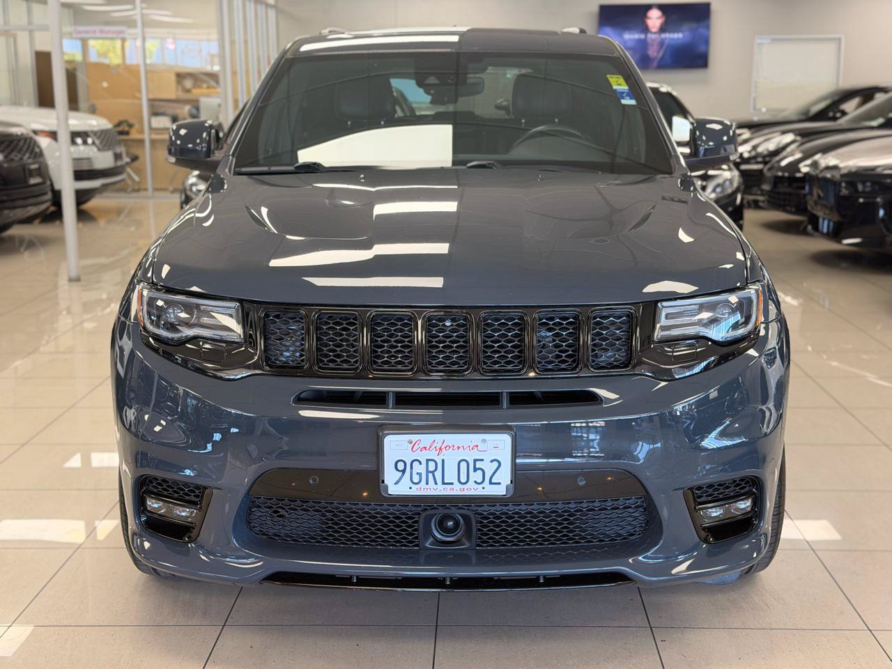 Used 2017 Jeep Grand Cherokee SRT AWD/4WD image 4