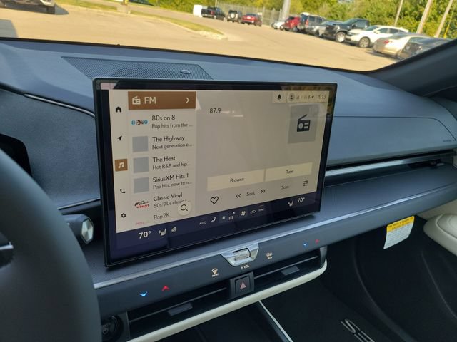 New 2026 Lexus ES 350h AWD image 27