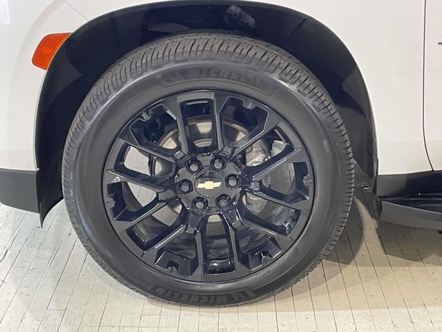 Used 2022 Chevrolet Tahoe LT w/ LT Signature Package AWD/4WD image 11