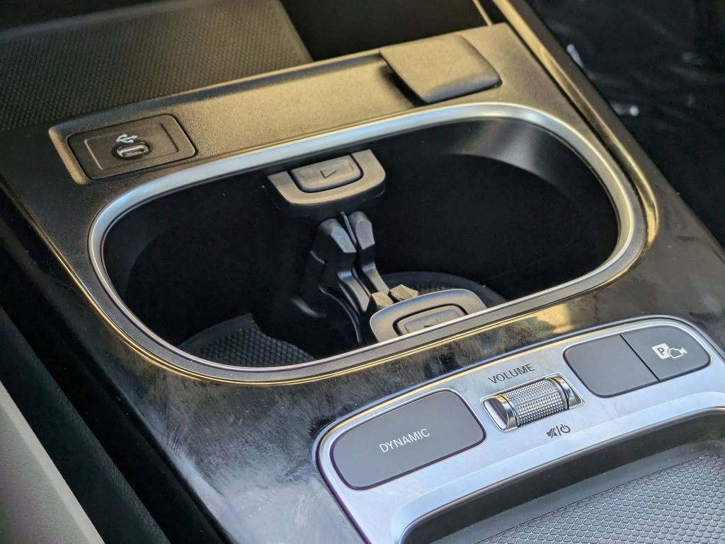 Used 2025 Mercedes-Benz CLA 250 image 19