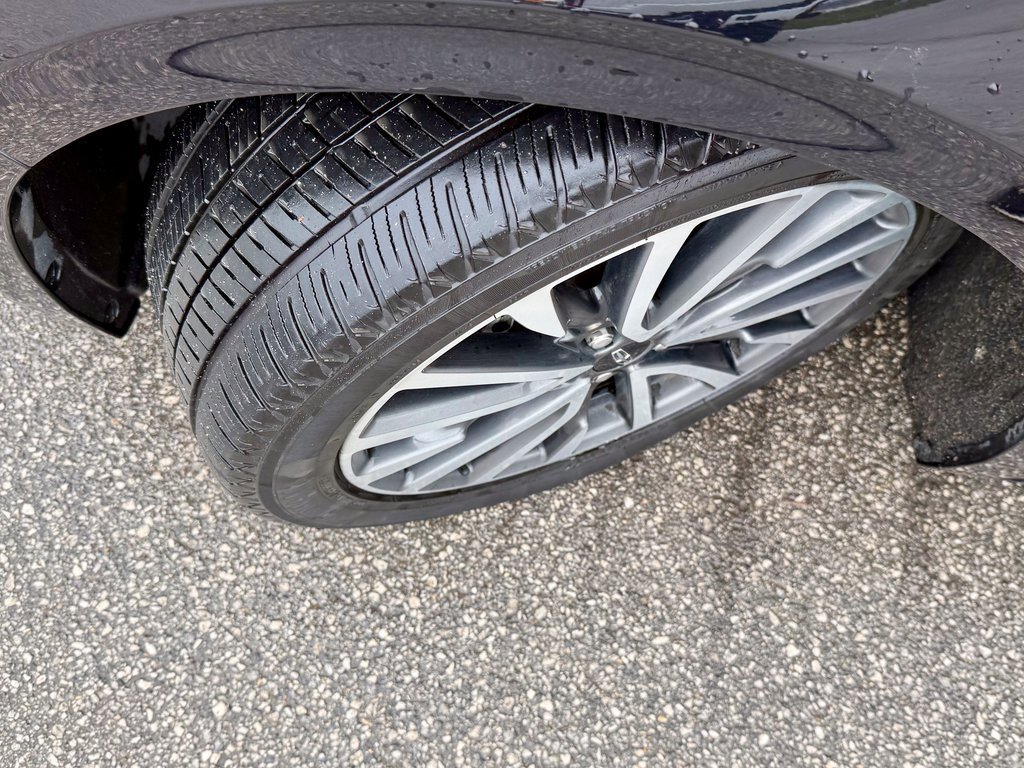 Used 2020 Lincoln Continental AWD w/ Premium Package image 26