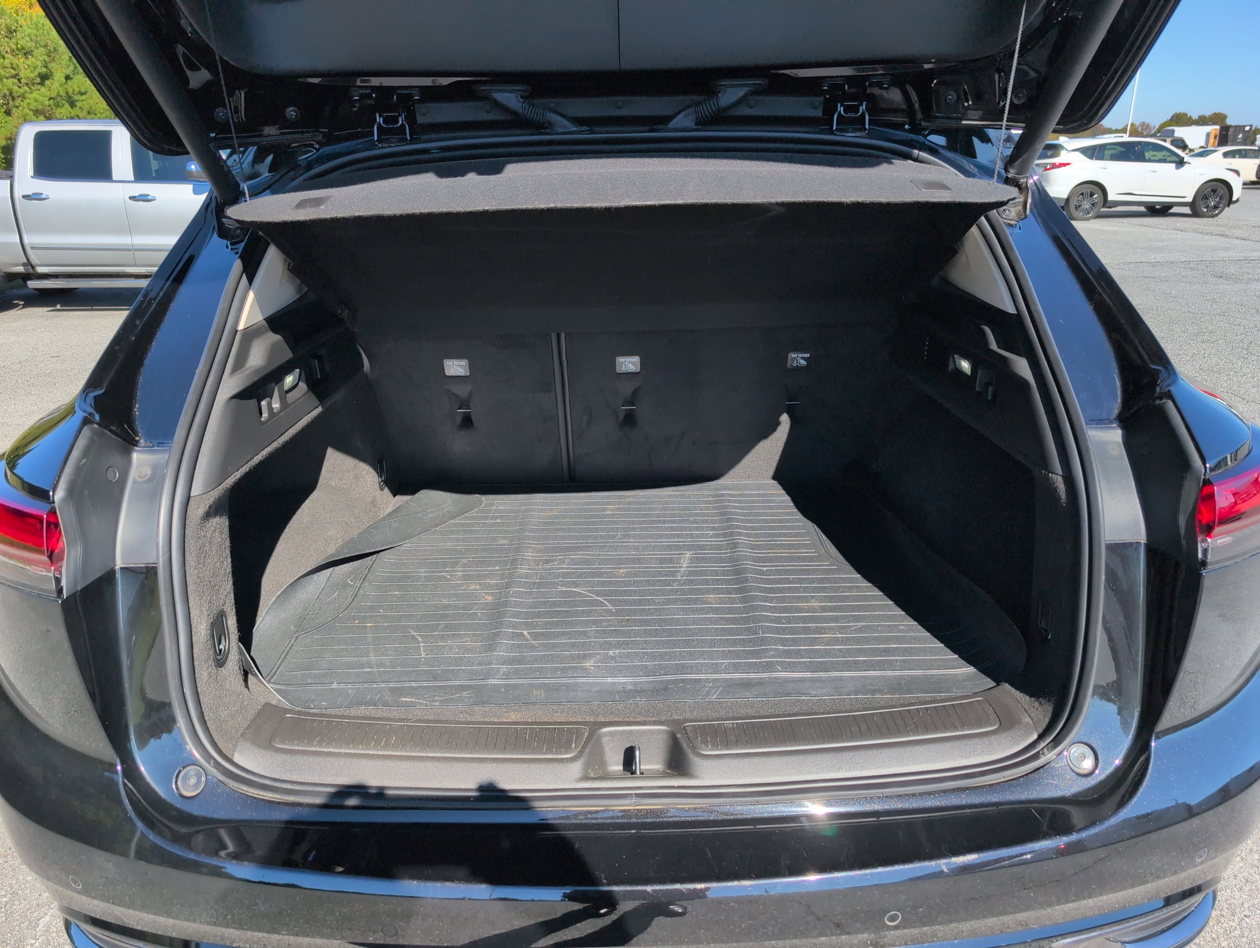 Used 2023 Buick Envision Essence w/ Sport Touring Package image 6