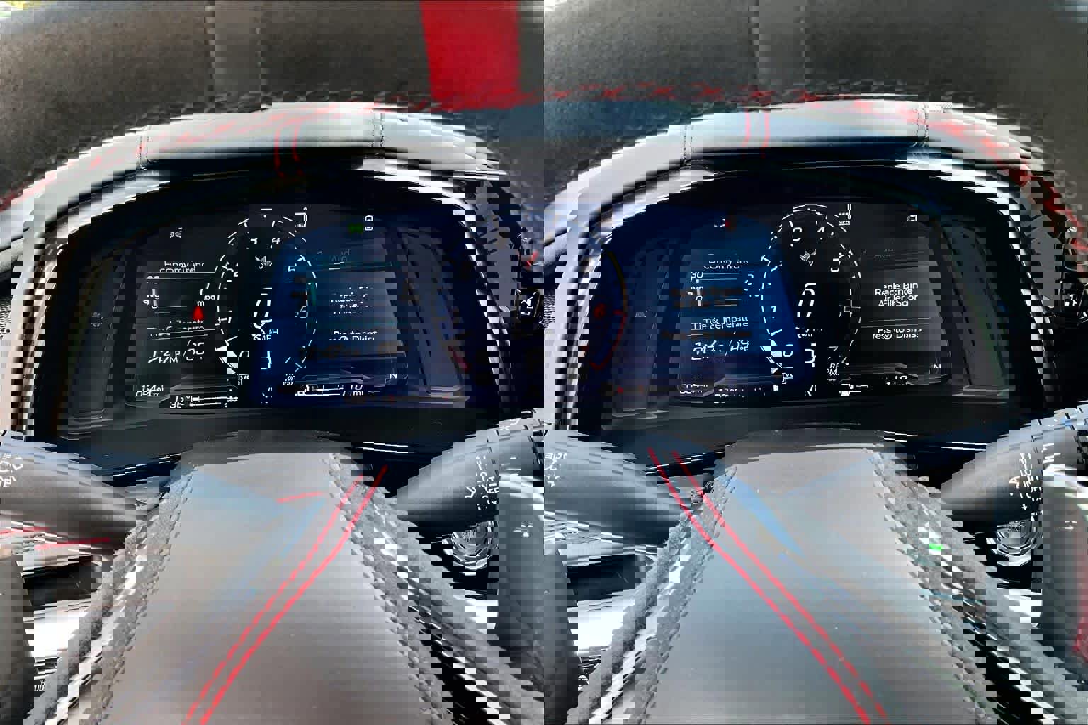 Used 2022 Chevrolet Corvette Stingray Premium Cpe w/ Engine Appearance Package image 24