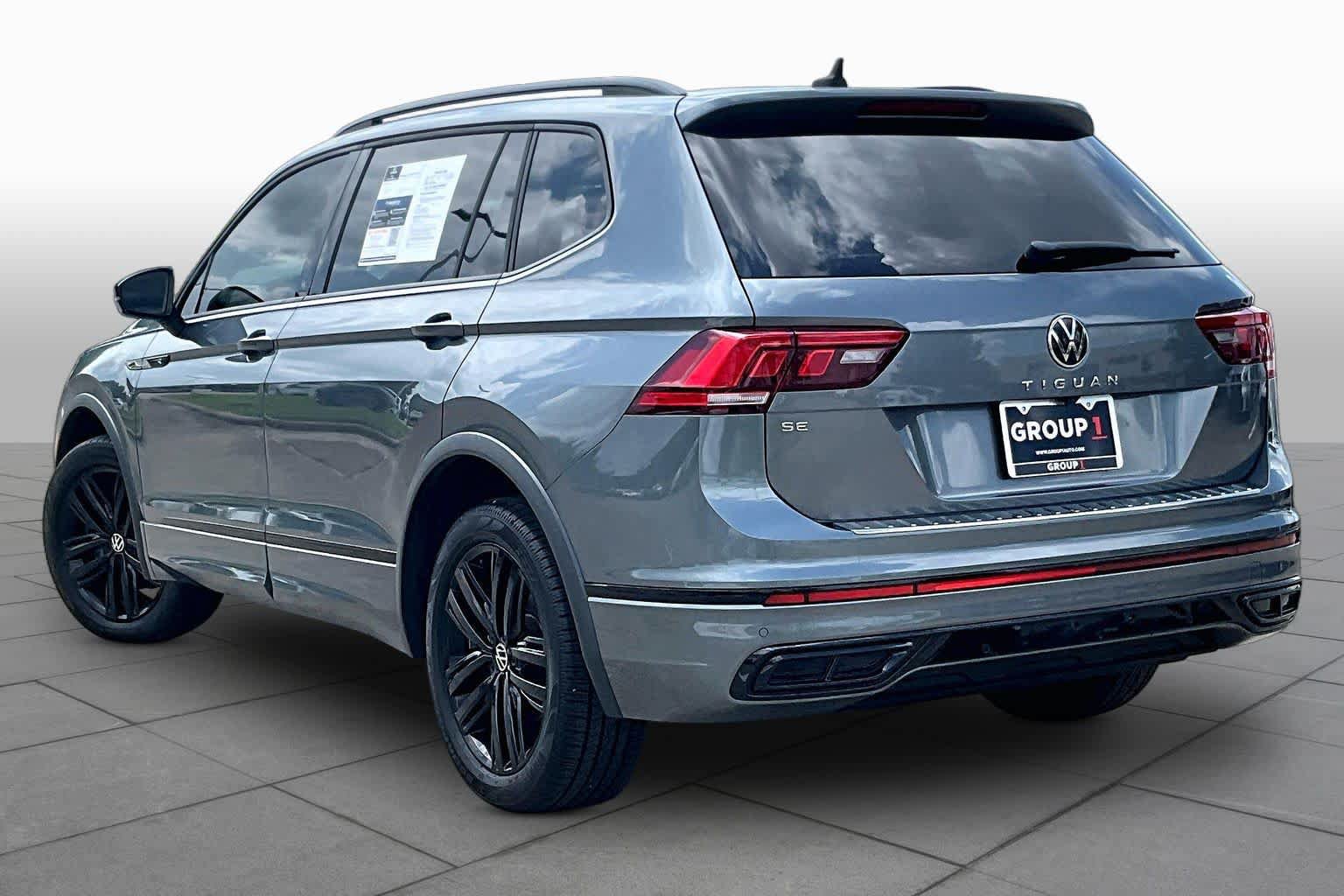 Used 2022 Volkswagen Tiguan SE R-Line FWD image 11
