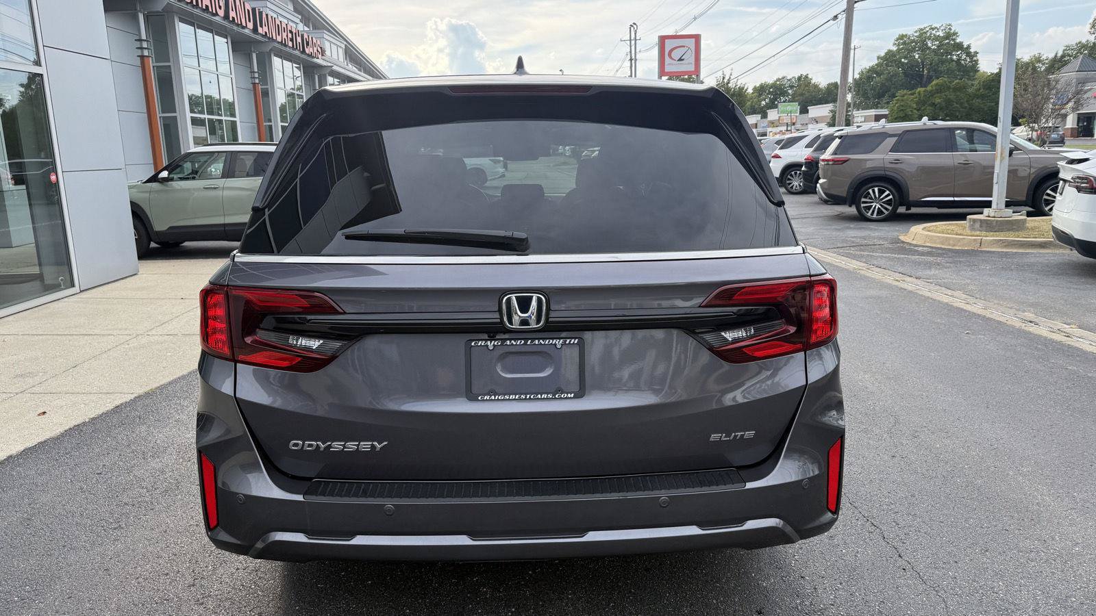 Used 2026 Honda Odyssey Elite image 3