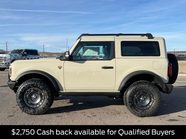 New 2025 Ford Bronco Badlands image 2