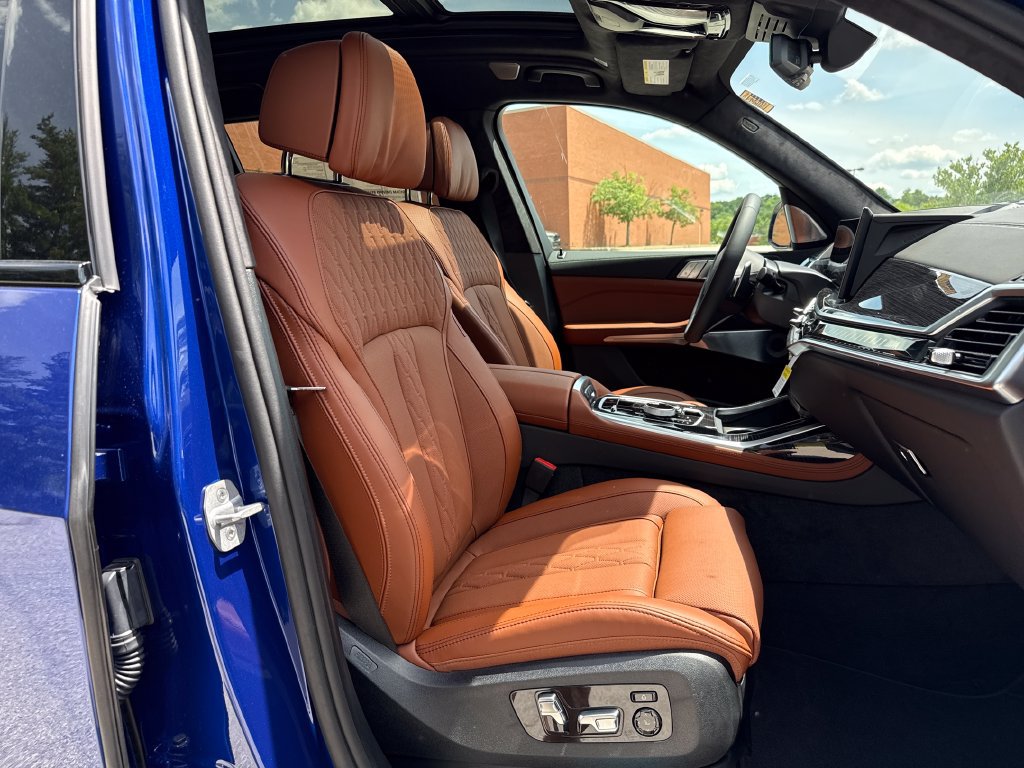 New 2027 BMW X7 M60i AWD/4WD image 30