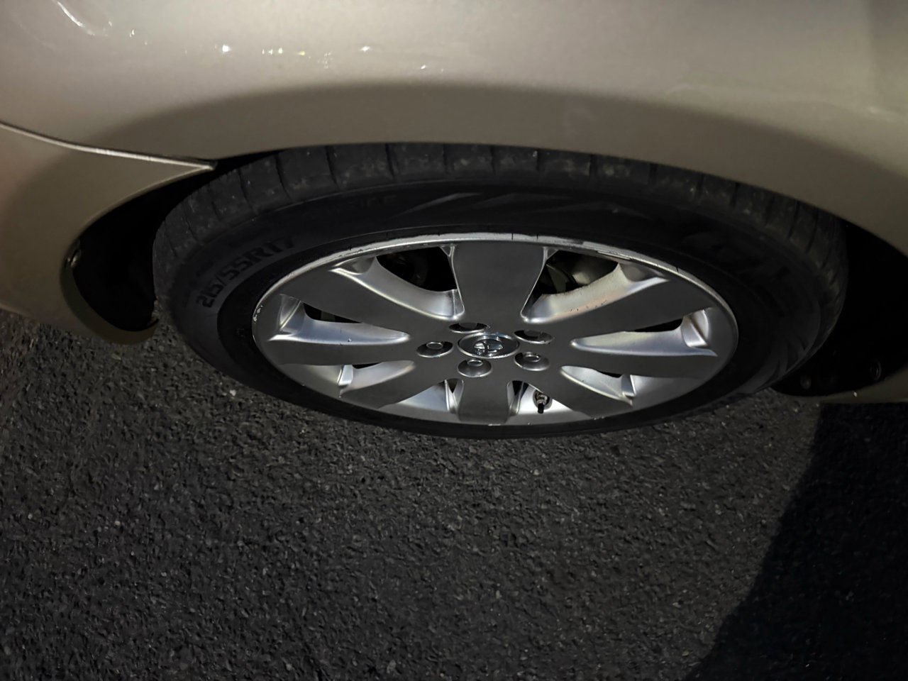 Used 2007 Toyota Avalon XLS image 10