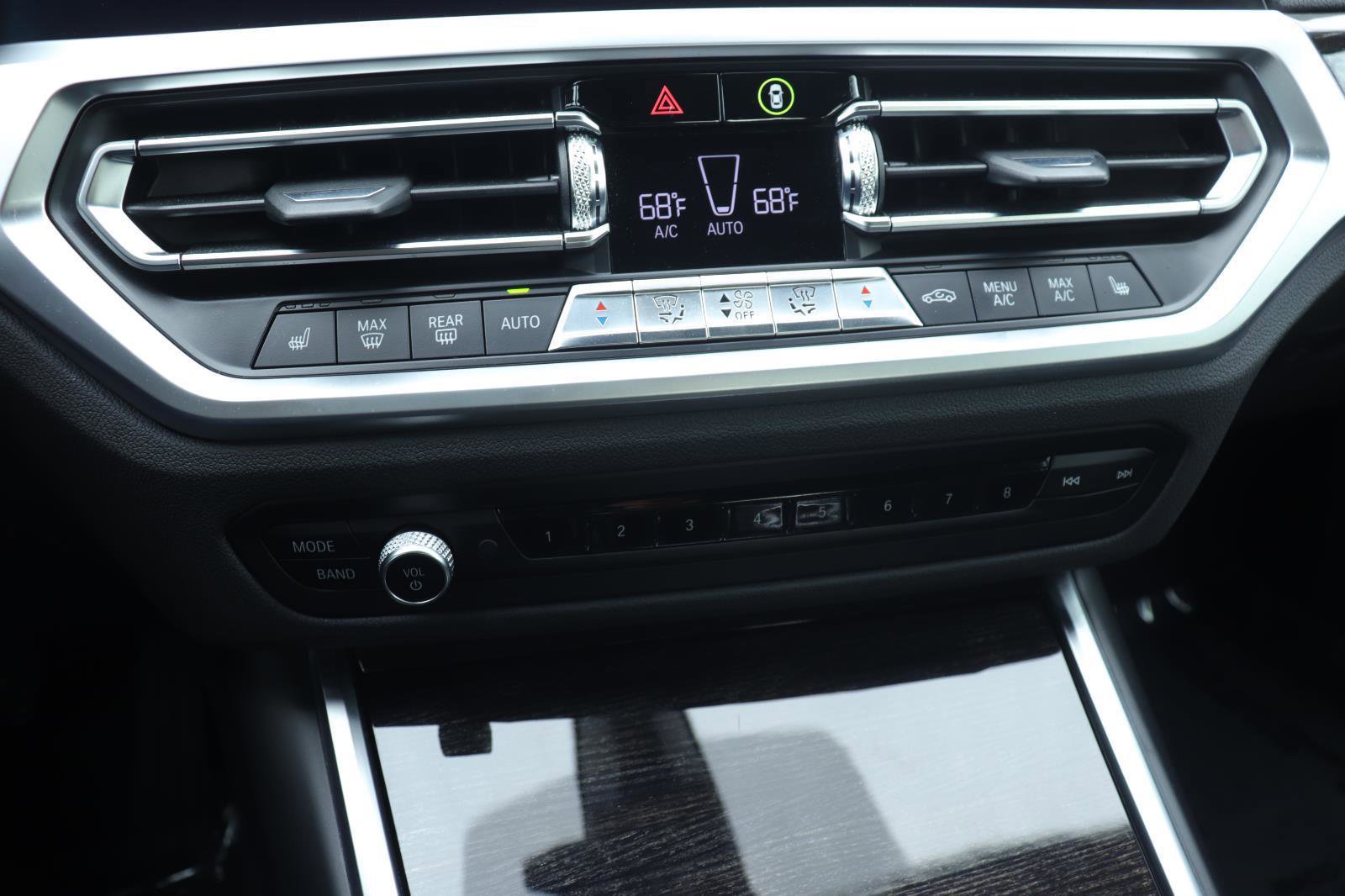 Used 2020 BMW 330i Sedan w/ Premium Package image 30