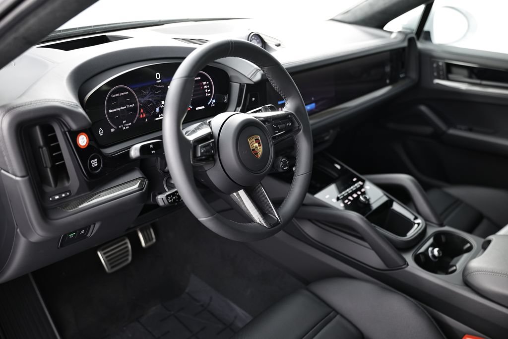 New 2026 Porsche Cayenne GTS AWD/4WD image 4