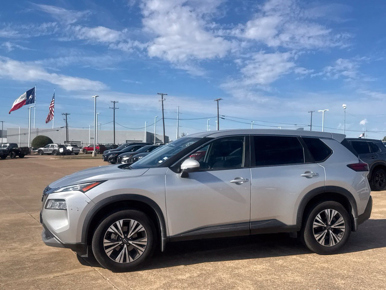 Certified 2023 Nissan Rogue SV FWD image 16
