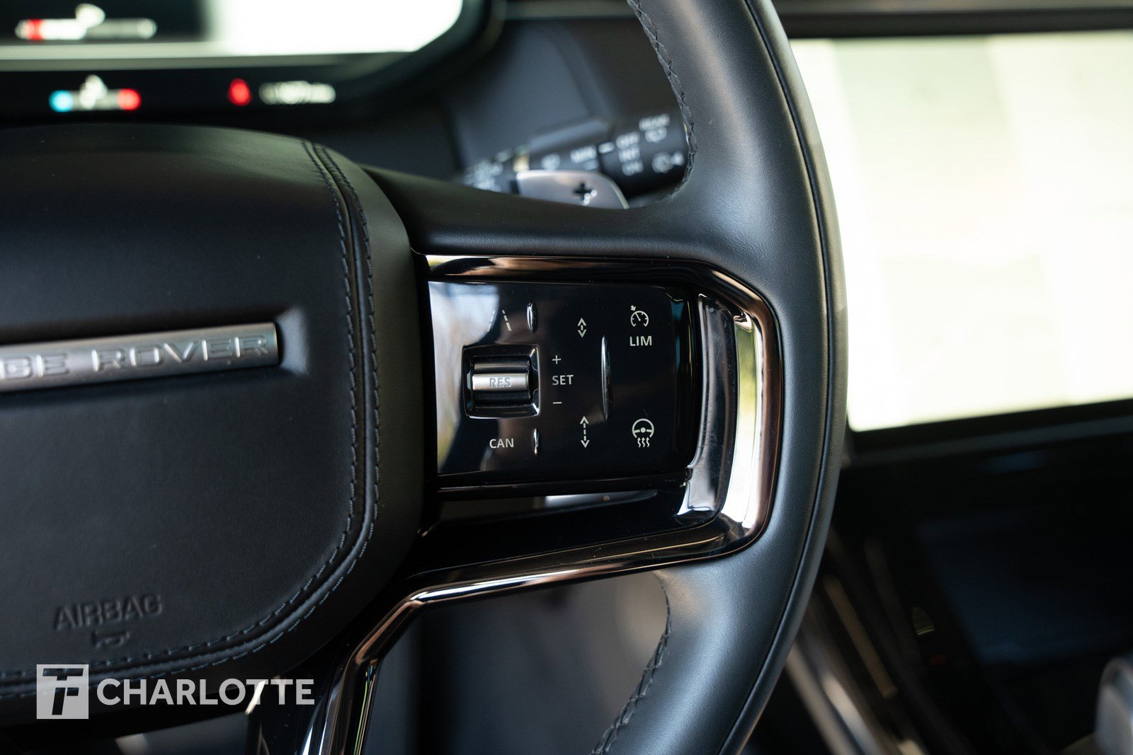 Used 2025 Land Rover Range Rover Sport Dynamic SE image 19