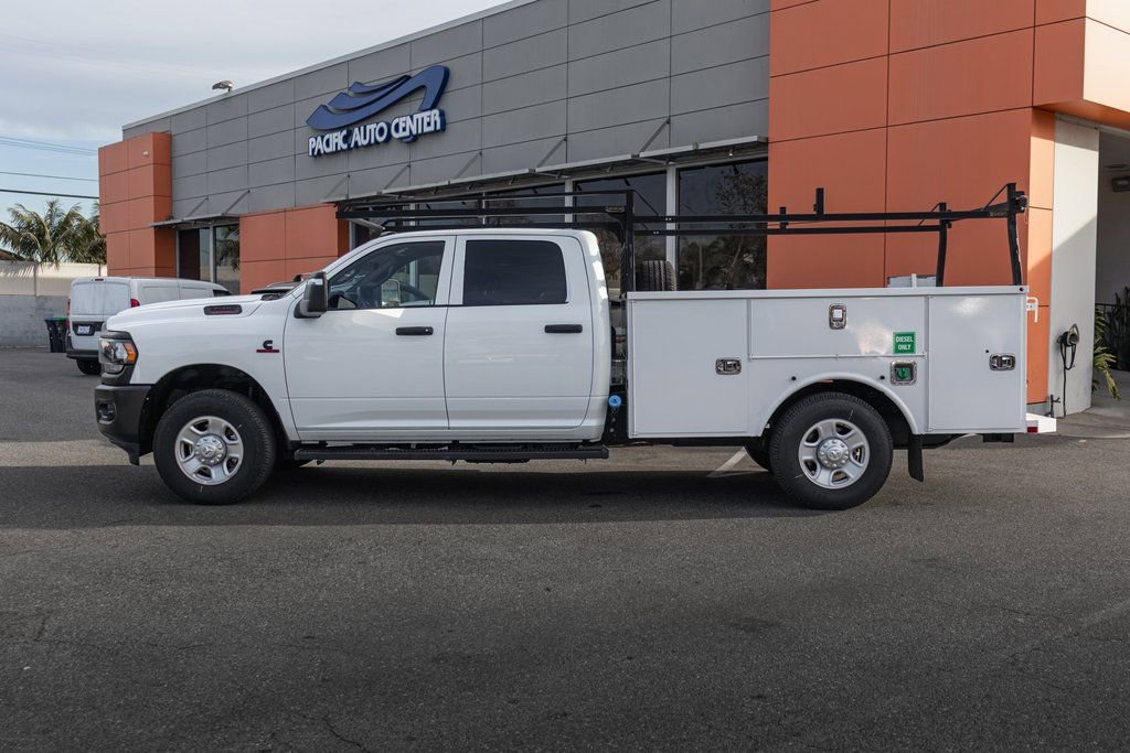 Used 2024 RAM 3500 Tradesman w/ Safety Group AWD/4WD image 7