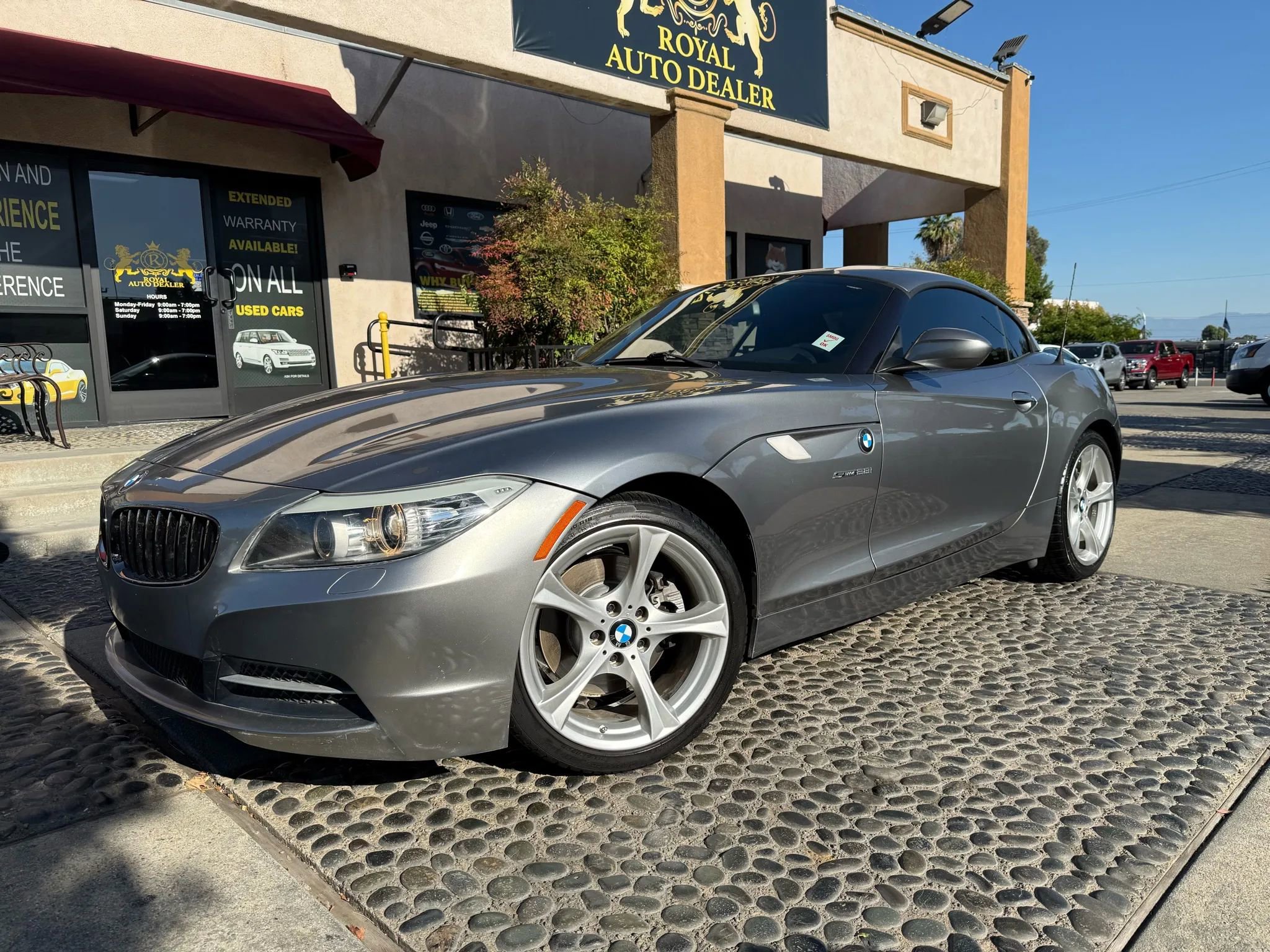 Used 2013 BMW Z4 sDrive28i w/ Sport Pkg RWD image 1