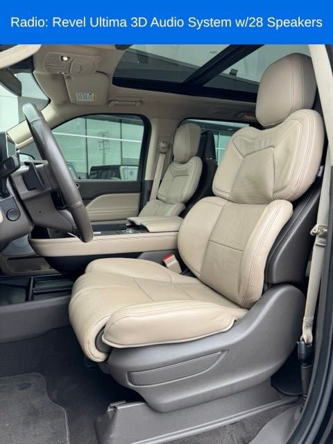 Certified 2023 Lincoln Navigator Reserve AWD/4WD image 16