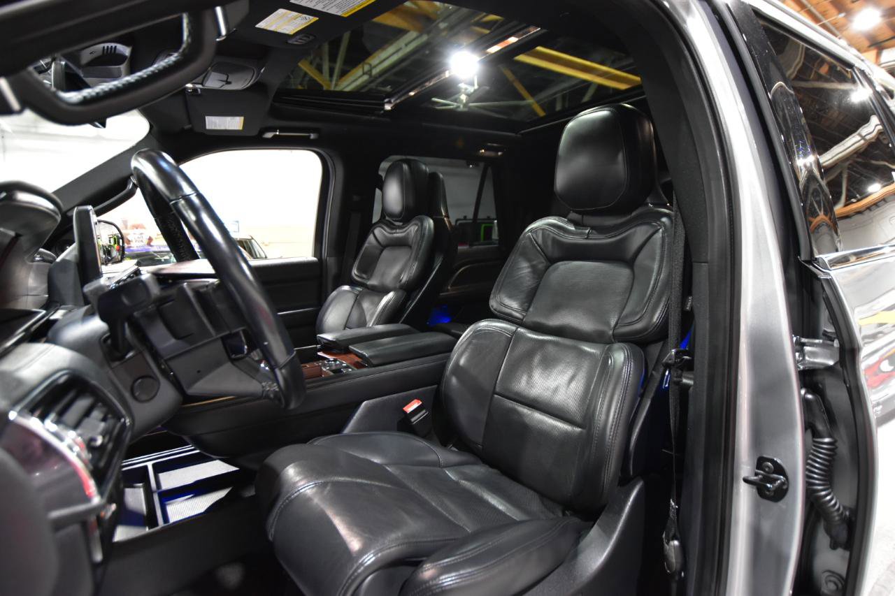 Used 2023 Lincoln Navigator Reserve AWD/4WD image 50