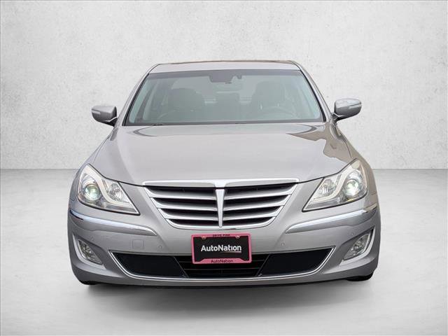 Used 2012 Hyundai Genesis 4.6 RWD image 3
