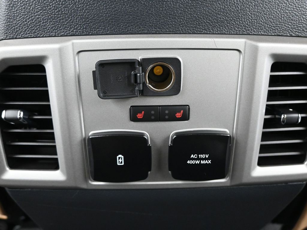 Used 2022 Ford F250 Lariat w/ Chrome Package image 15