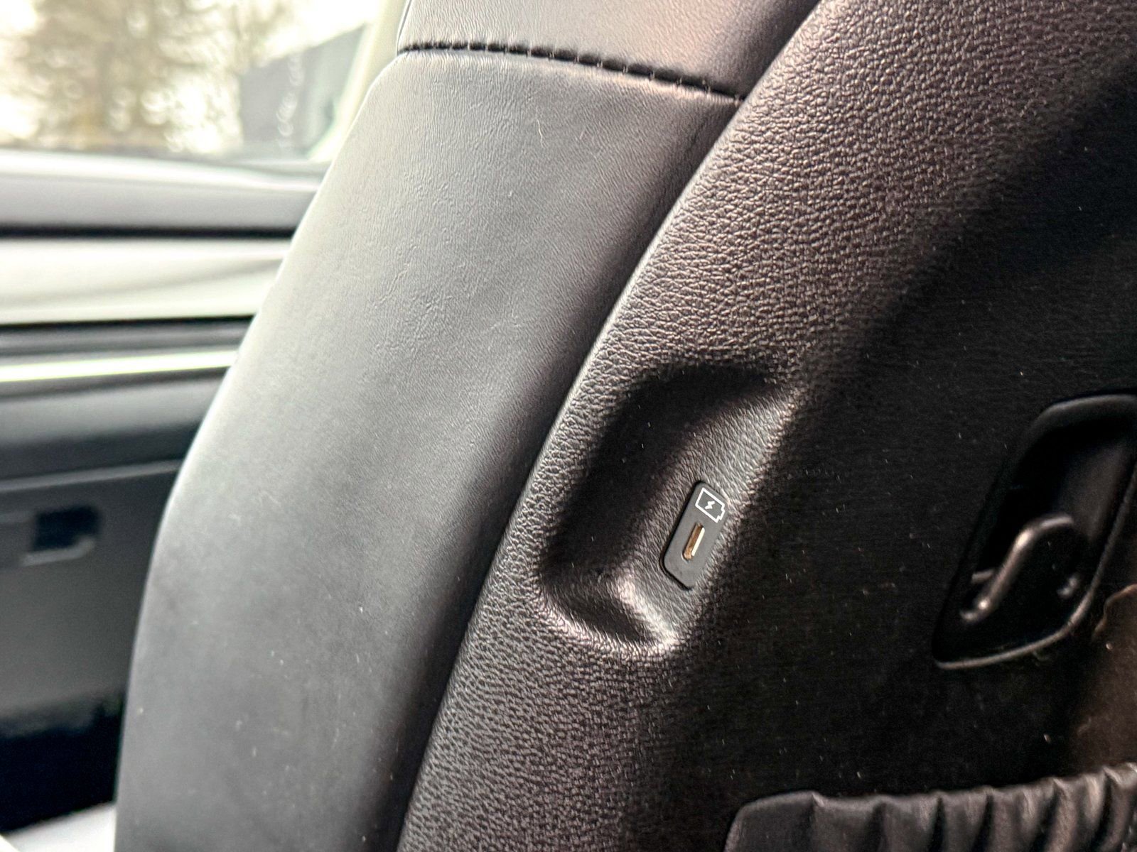 Certified 2024 Kia Telluride S w/ S Sunroof Package image 40