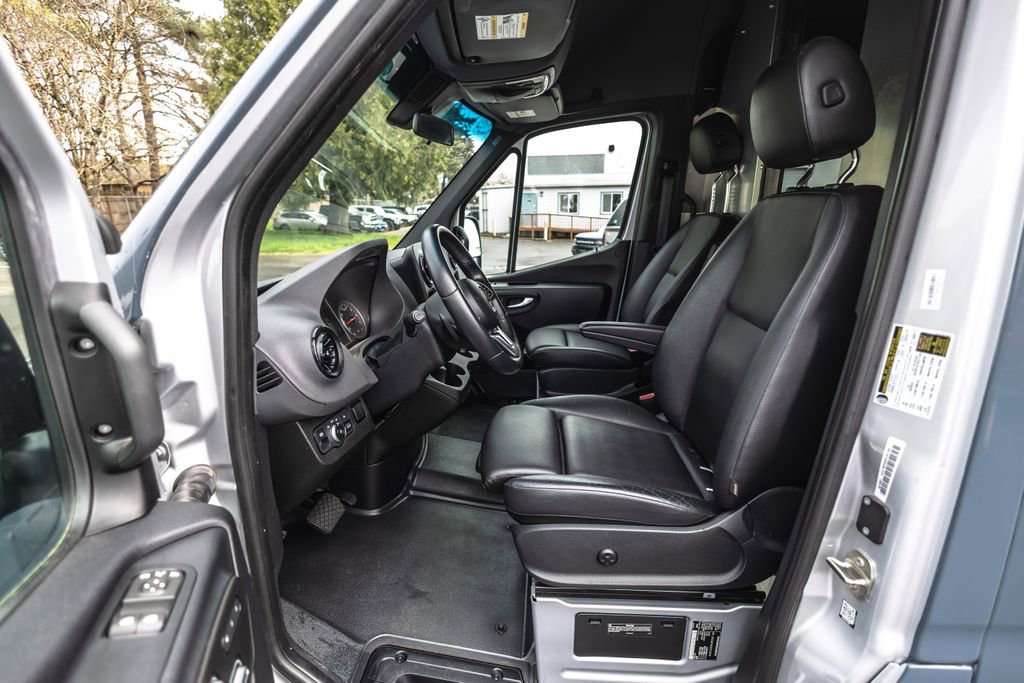 Used 2019 Mercedes-Benz Sprinter 2500 image 19