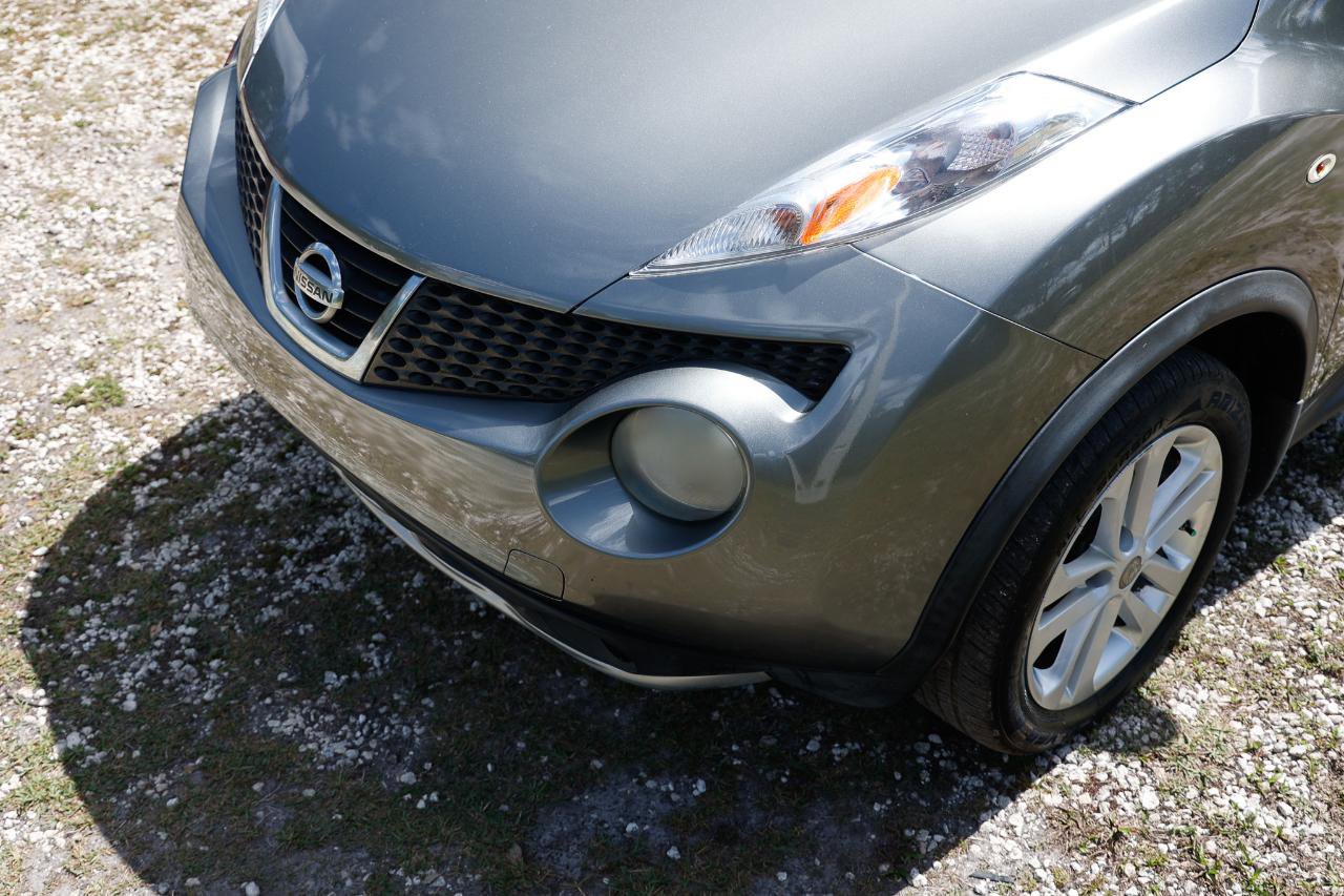 Used 2013 Nissan Juke SV FWD image 26