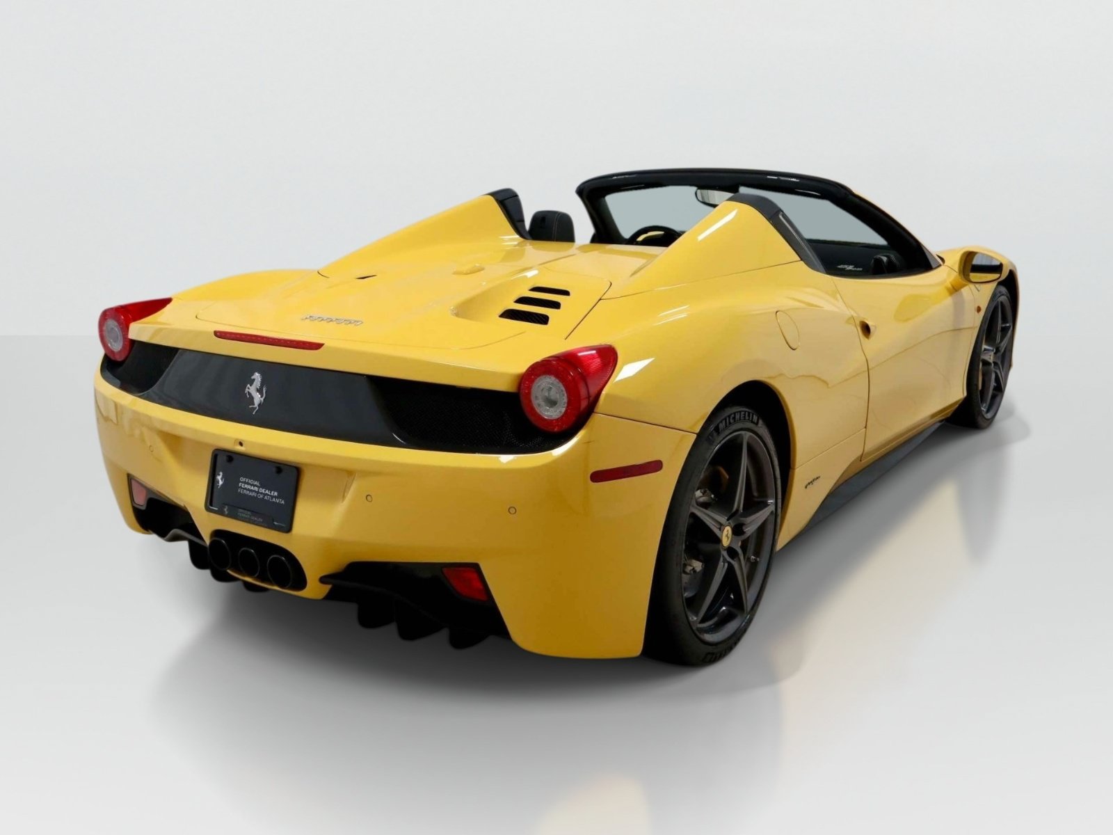 Used 2013 Ferrari 458 Spider RWD image 5