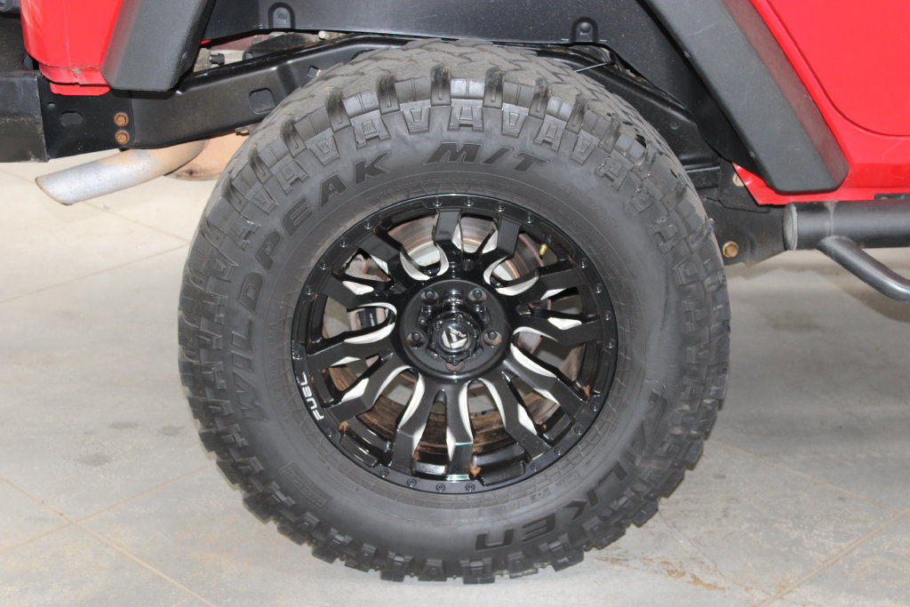 Used 2018 Jeep Wrangler Unlimited Sport S AWD/4WD image 16