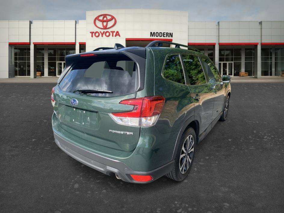 Used 2024 Subaru Forester Limited AWD/4WD image 5