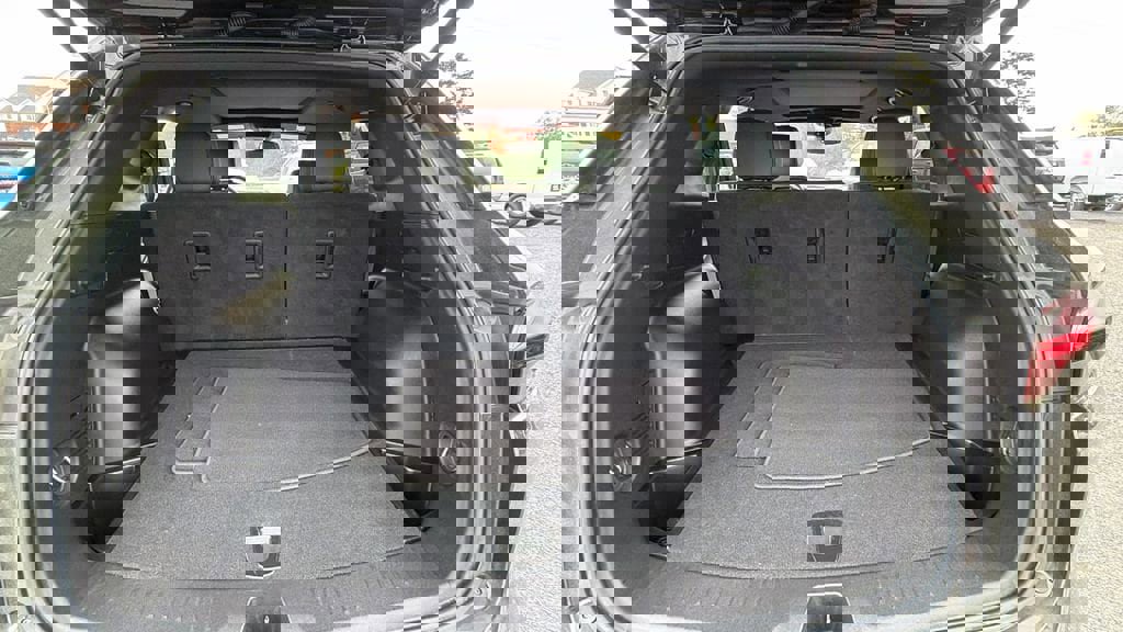 Certified 2022 Chevrolet Blazer Premier w/ Enhanced Convenience Package image 10