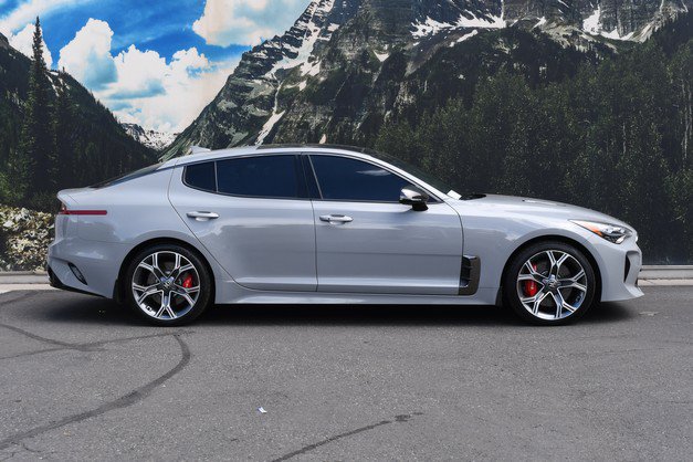 Used 2020 Kia Stinger GT2 AWD/4WD image 2