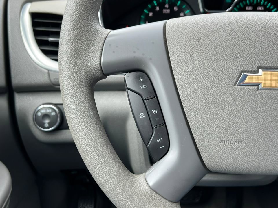 Used 2017 Chevrolet Traverse LS FWD image 18