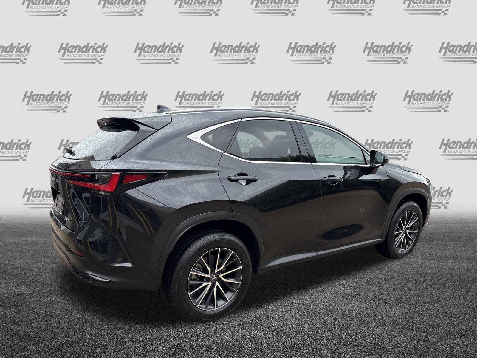 Used 2024 Lexus NX 250 FWD w/ Towing Package (2000 Lbs) image 10