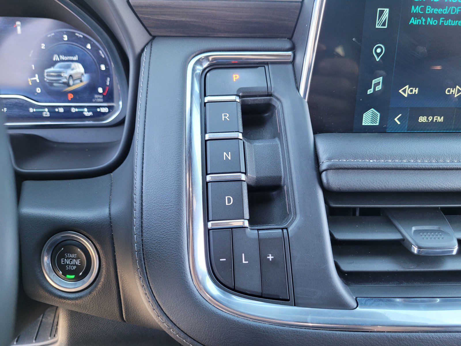 Used 2024 Chevrolet Tahoe LT RWD image 20