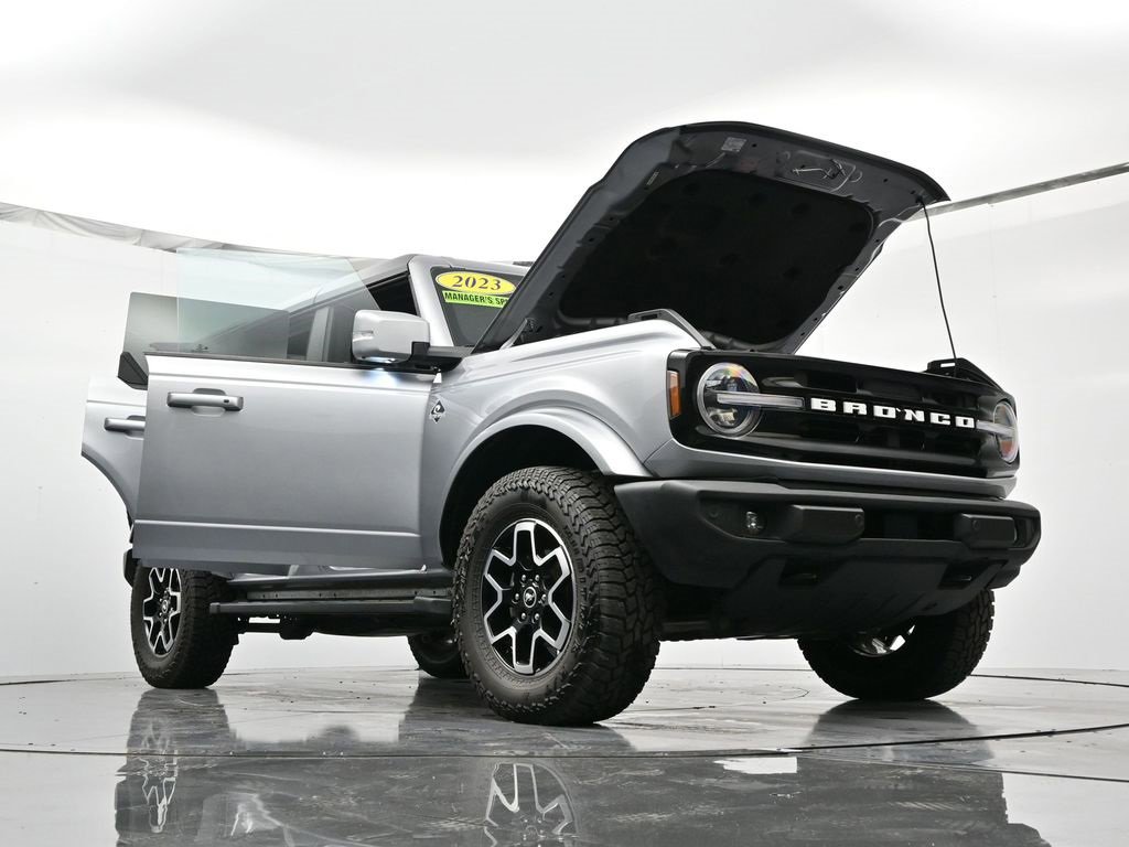 Used 2023 Ford Bronco Outer Banks image 48