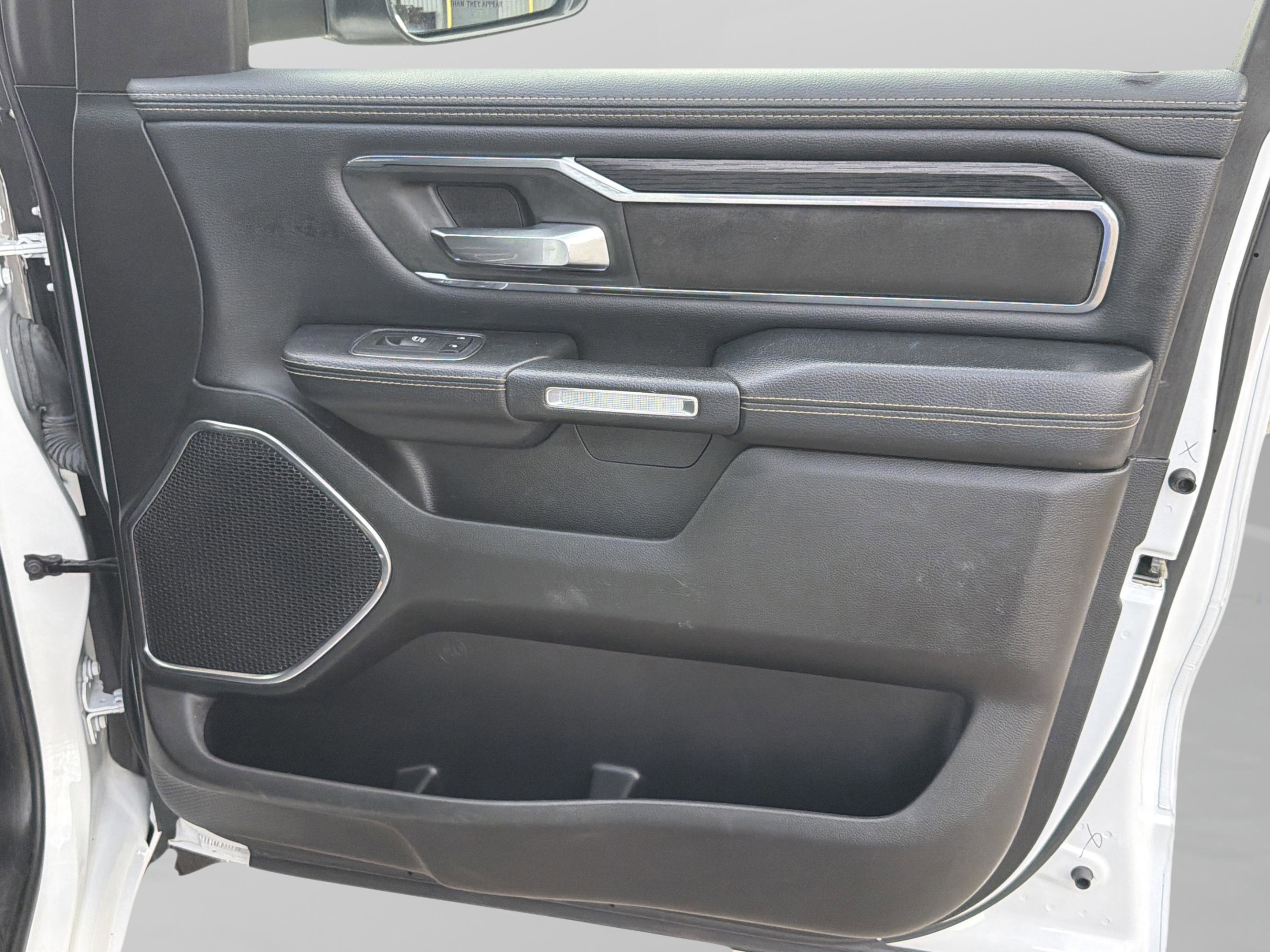 Used 2024 RAM 1500 Laramie image 43