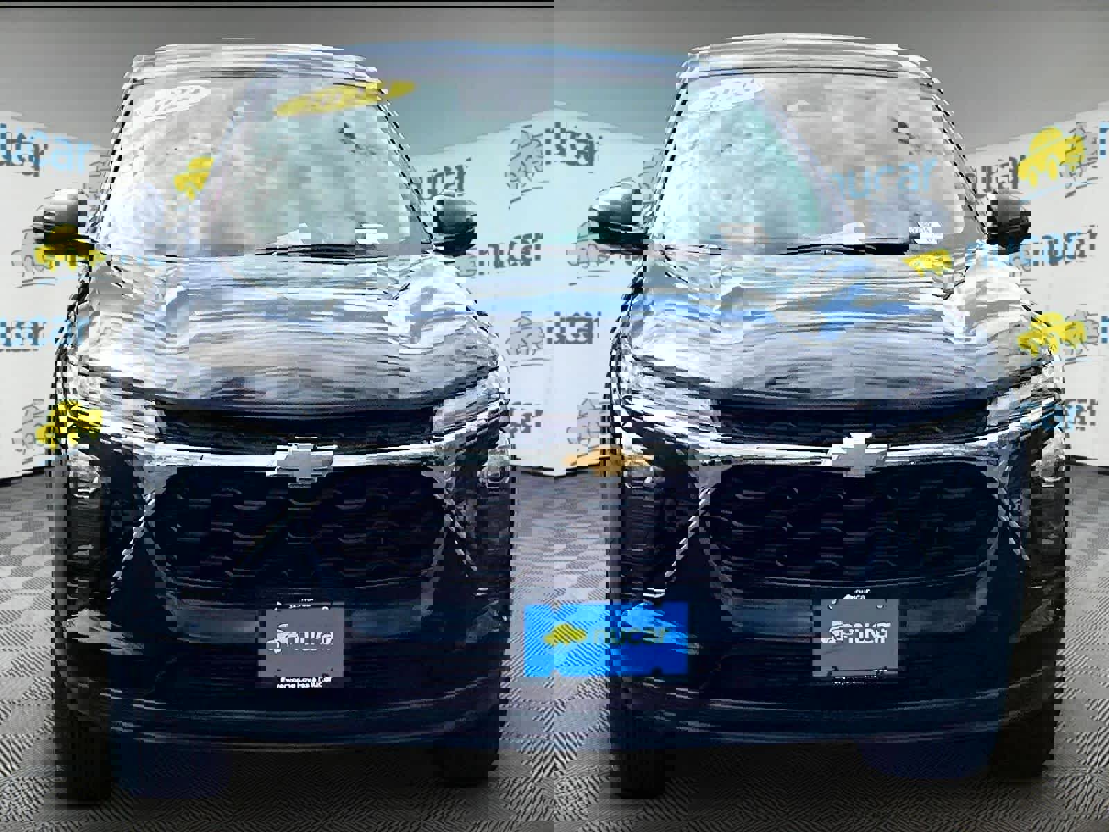 Used 2024 Chevrolet Trax LS FWD image 2