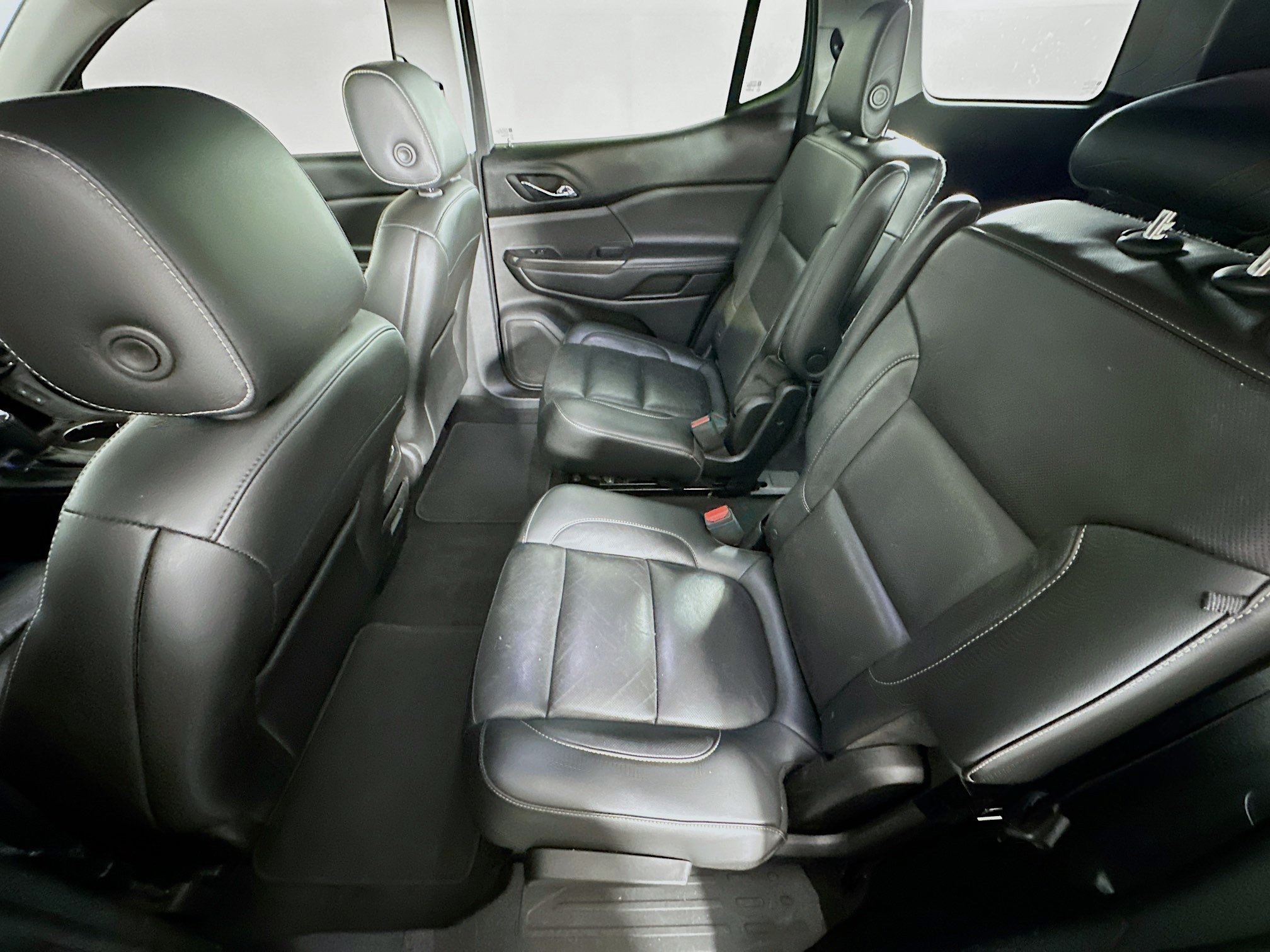 Used 2018 GMC Acadia SLT w/ LPO, Cargo Package FWD image 27