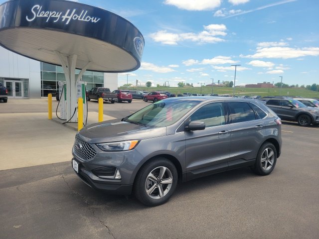 Used 2024 Ford Edge SEL w/ Convenience Package