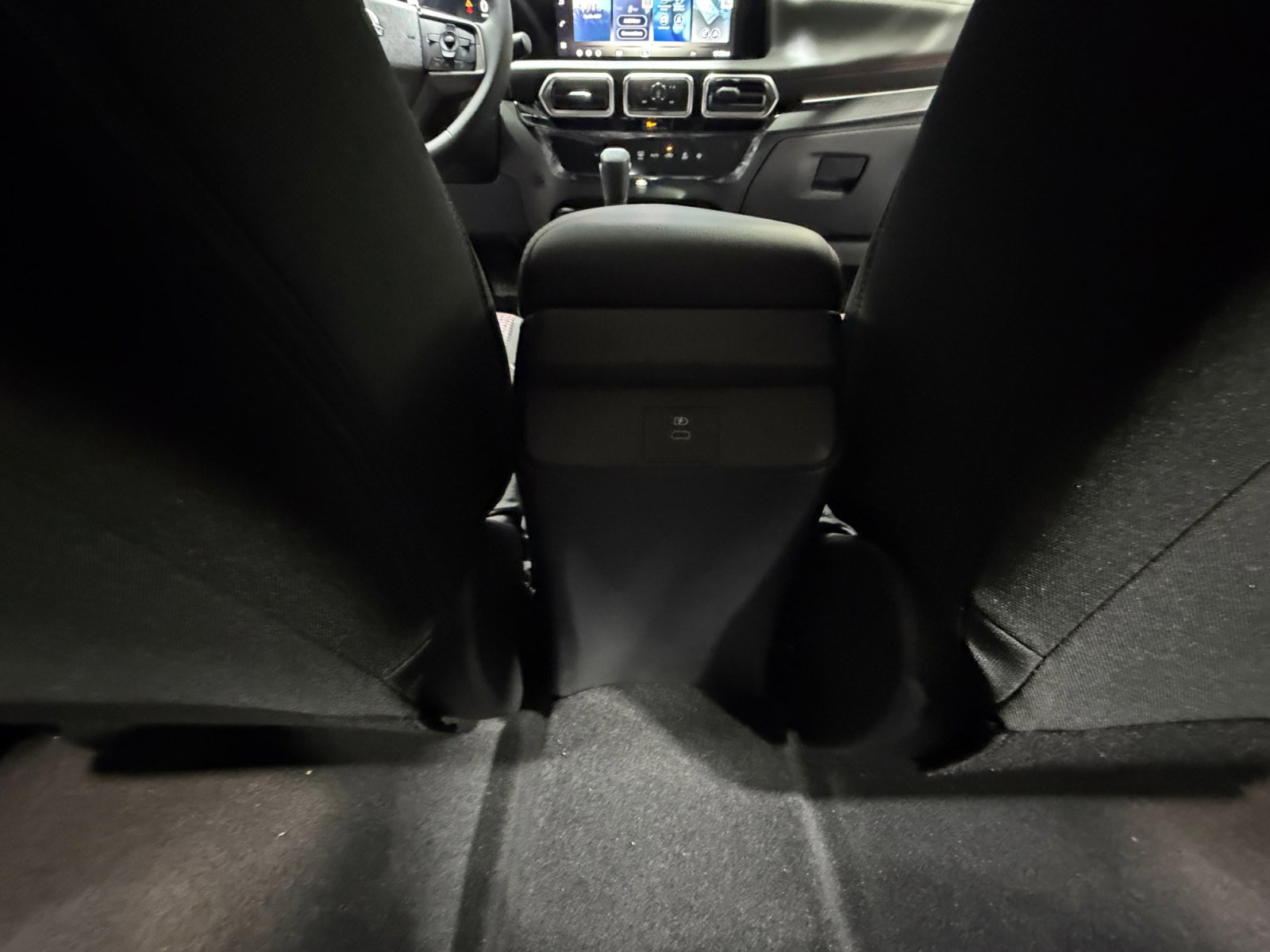 New 2026 Nissan Sentra SR w/ Floor Mat Package image 32