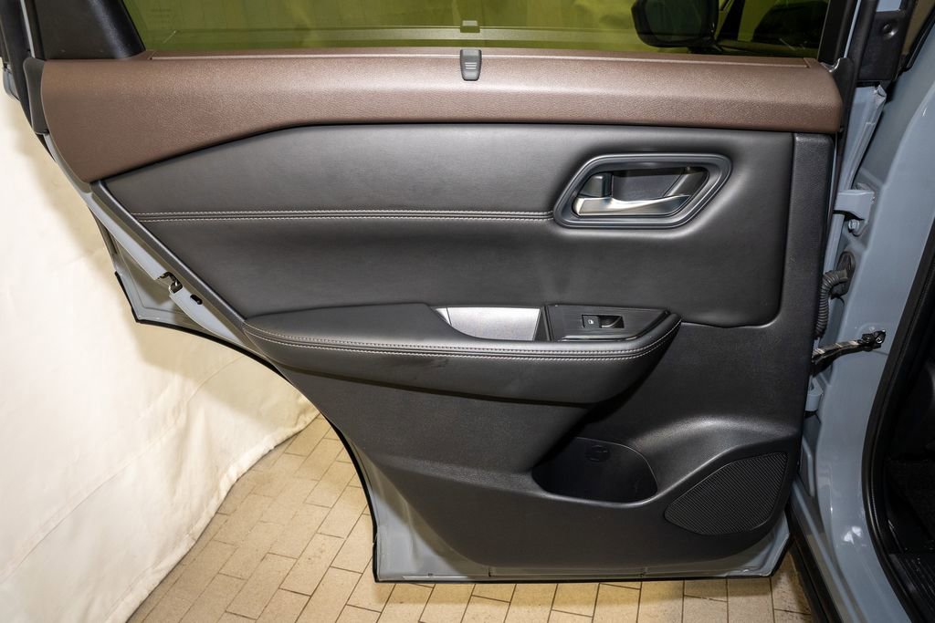 Certified 2023 Nissan Rogue SV w/ SV Premium B Package image 11